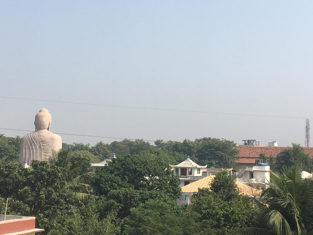 The Bodhgaya Hotel School Exterior foto